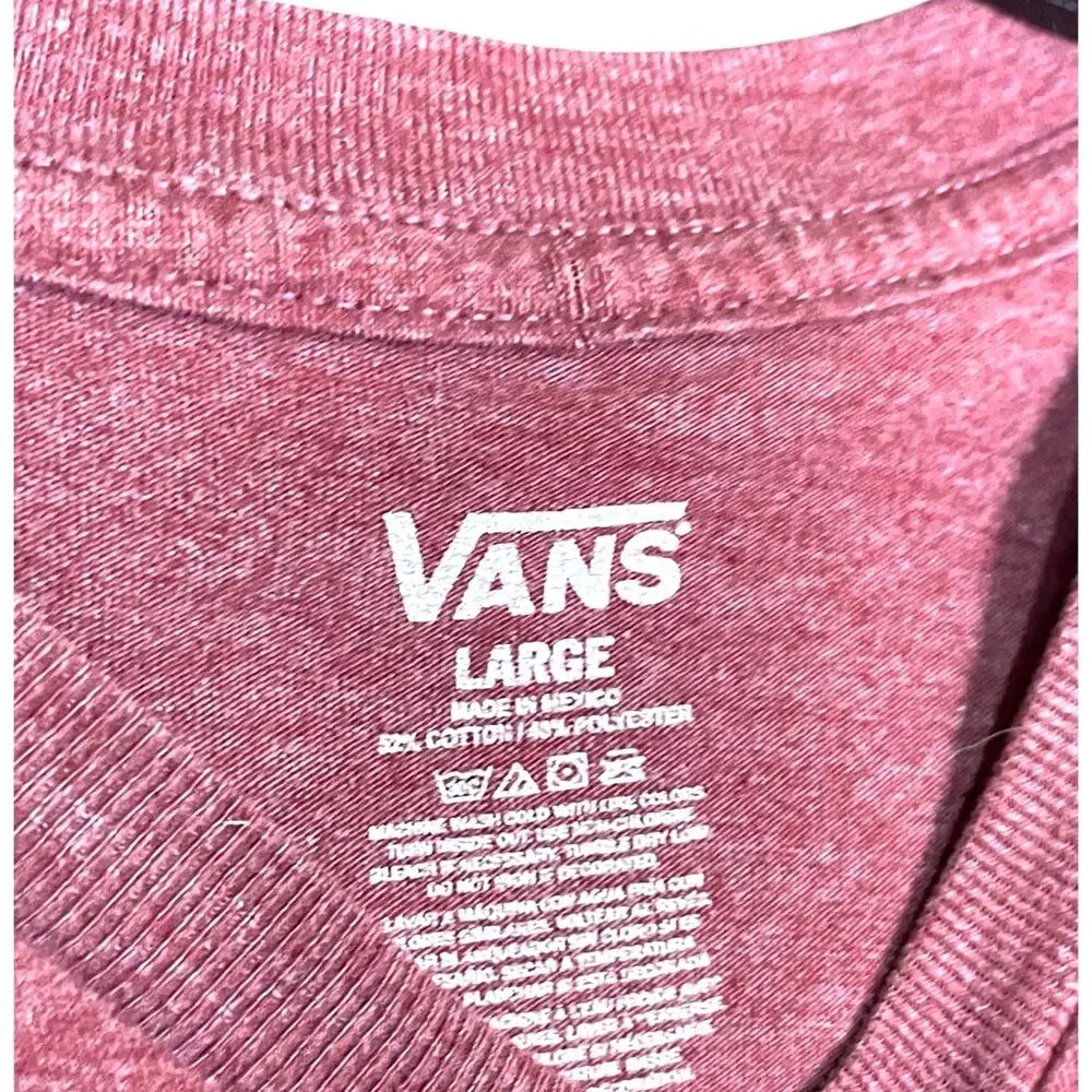 Lady's long sleeve Vans brand graphic piullover shirt. large size in petite